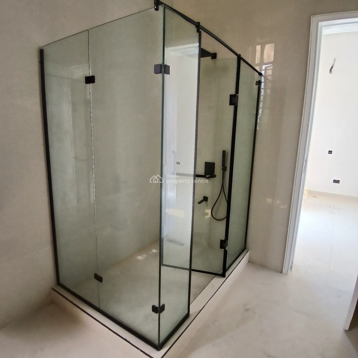 Aesthetically Pleasing 3 Bedroom Luxury Apartment, Lekki Phase 1, Lekki, Lagos, Flat / Apartment for Sale