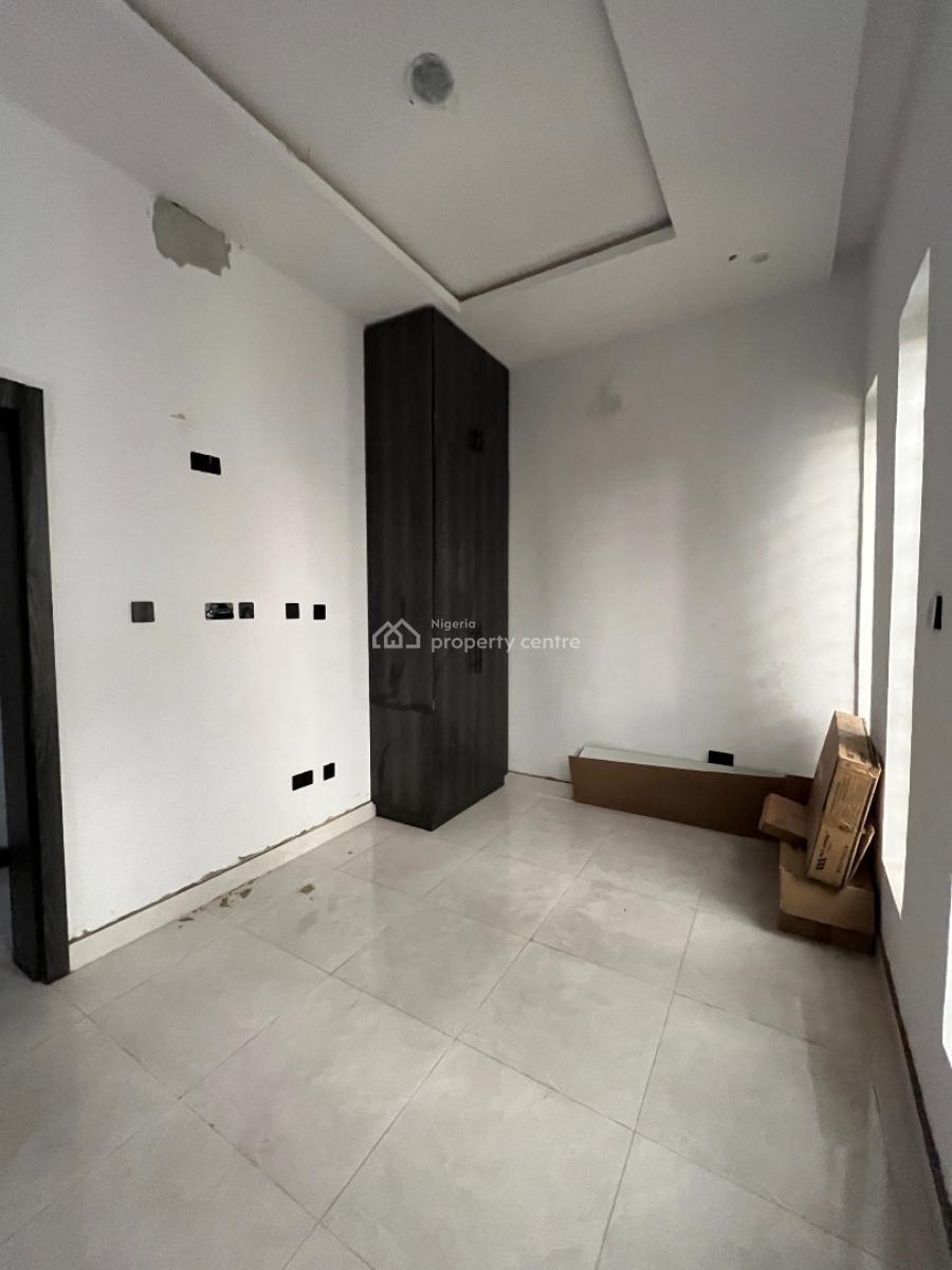 Luxury 6 Bedroom Fully Detached Duplex Plus Bq in an Estate, Gra Phase 2, Magodo, Lagos, Detached Duplex for Sale