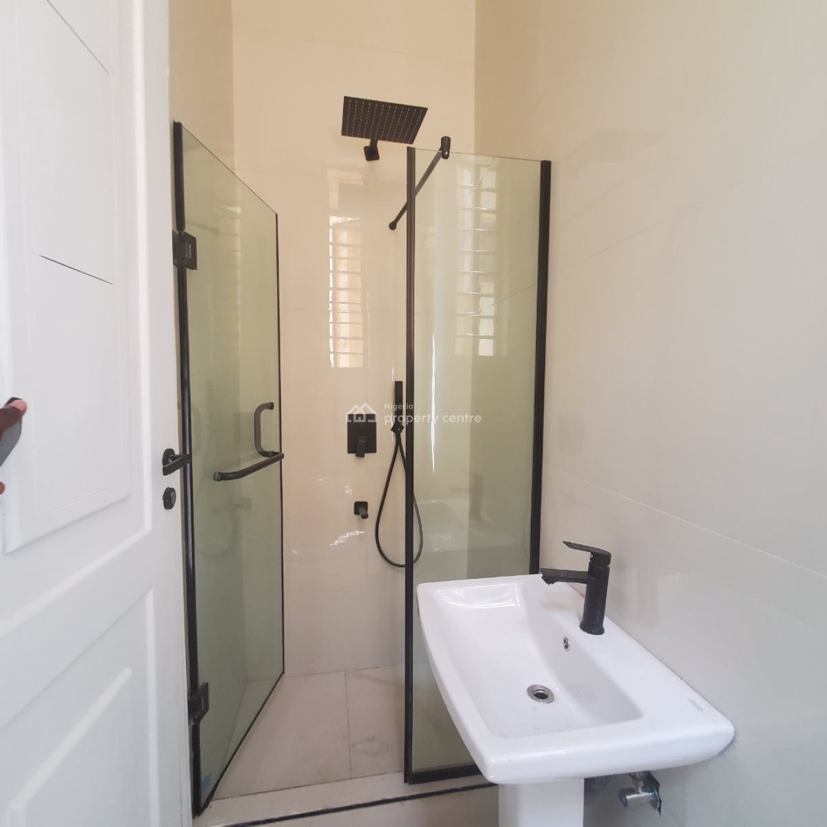 Exquisite 3bedroom Apartments with a Pool Gym Elevator, Lekki Phase 1, Lekki, Lagos, Flat / Apartment for Sale
