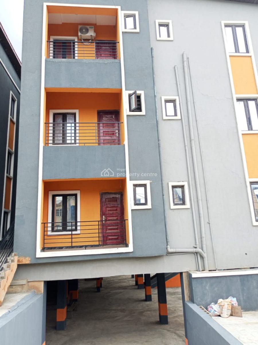 3 Bedrooms Flat, Gbagada, Lagos, Flat / Apartment for Sale