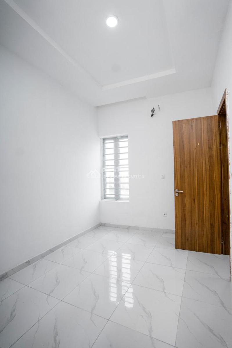 Nice 4 Bedrooms Terraced Duplex, Ikota Gra, Ikota, Lekki, Lagos, Terraced Duplex for Sale