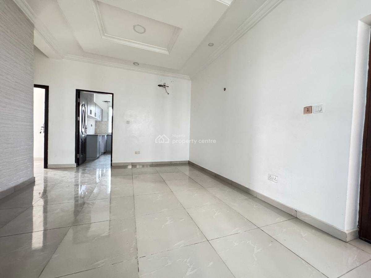 2 Bedroom Flat, Lekki Expressway, Lekki, Lagos, Flat / Apartment for Sale