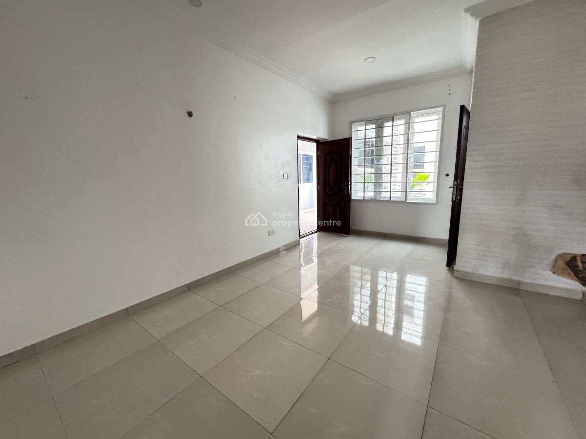 2 Bedroom Flat, Lekki Expressway, Lekki, Lagos, Flat / Apartment for Sale