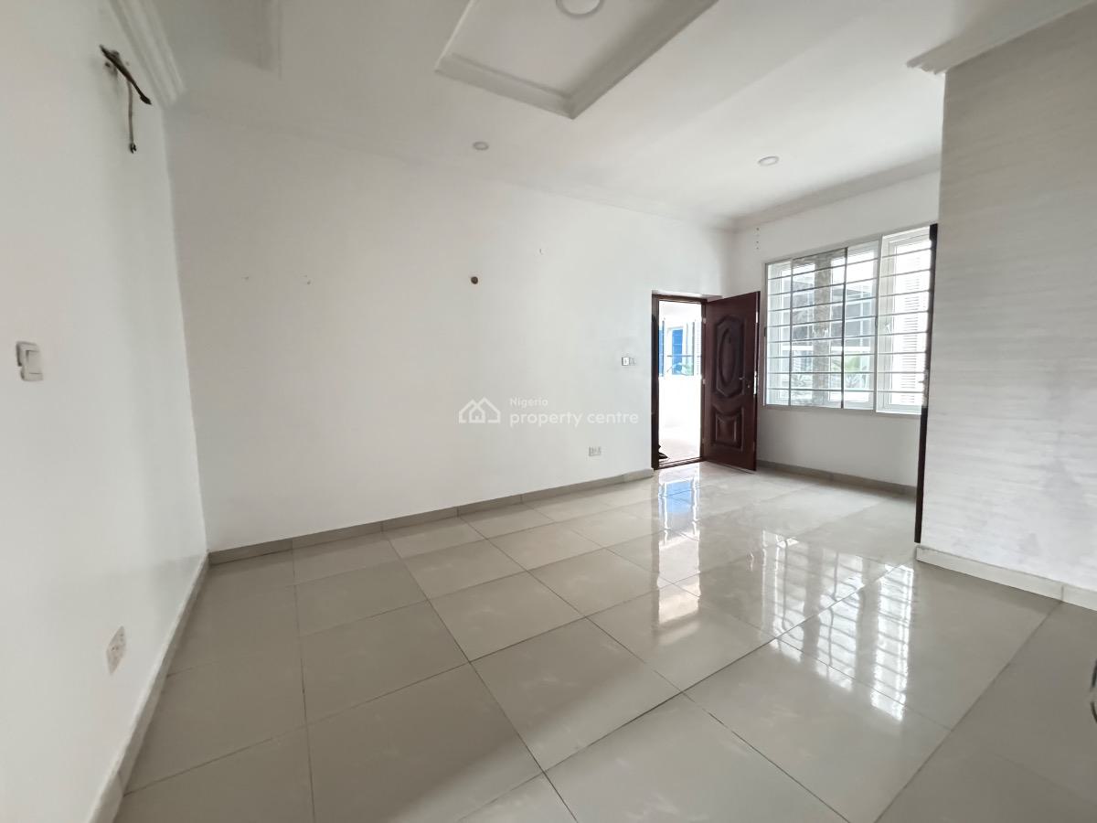 2 Bedroom Flat, Lekki Expressway, Lekki, Lagos, Flat / Apartment for Sale