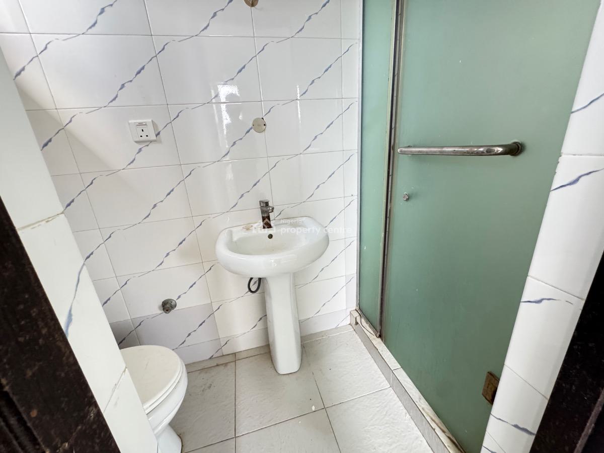 2 Bedroom Flat, Lekki Expressway, Lekki, Lagos, Flat / Apartment for Sale