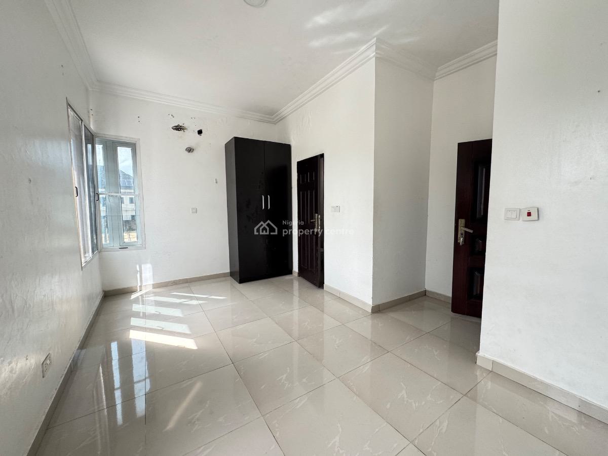 2 Bedroom Flat, Lekki Expressway, Lekki, Lagos, Flat / Apartment for Sale