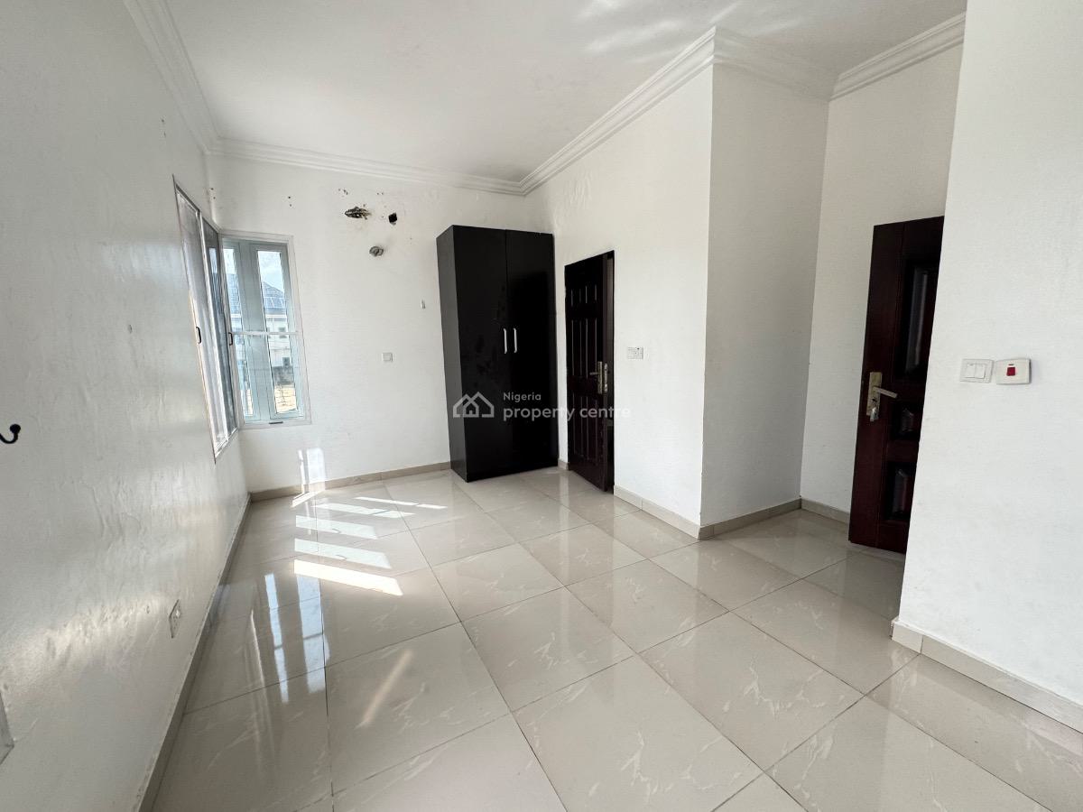 2 Bedroom Flat, Lekki Expressway, Lekki, Lagos, Flat / Apartment for Sale