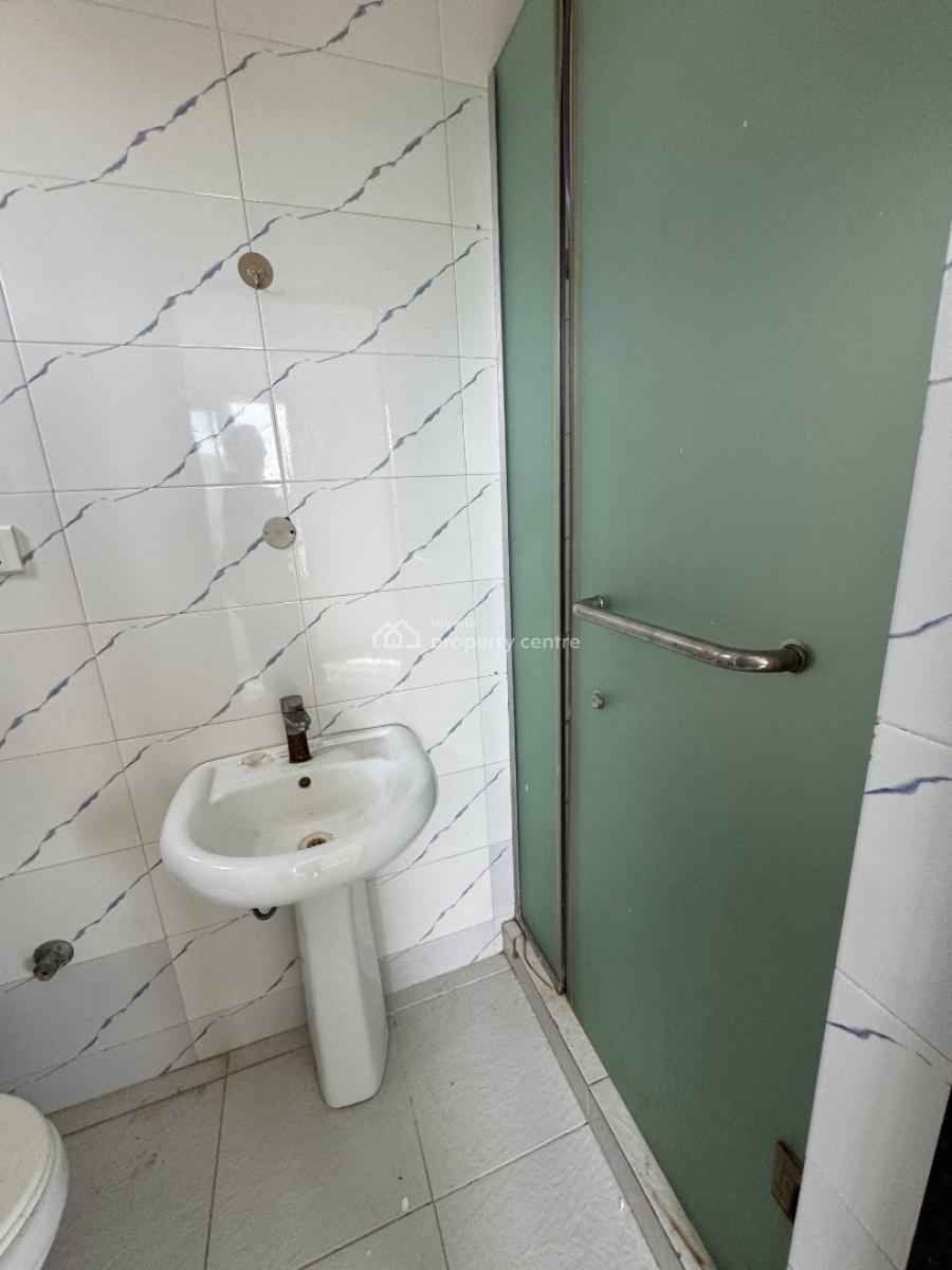 2 Bedroom Flat, Lekki Expressway, Lekki, Lagos, Flat / Apartment for Sale