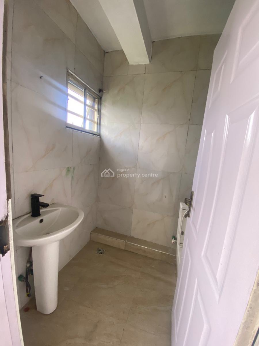 Relatively New 4 Bedroom Terrace Duplex with All Room Ensuit, Iponri, Surulere, Lagos, Terraced Duplex for Sale