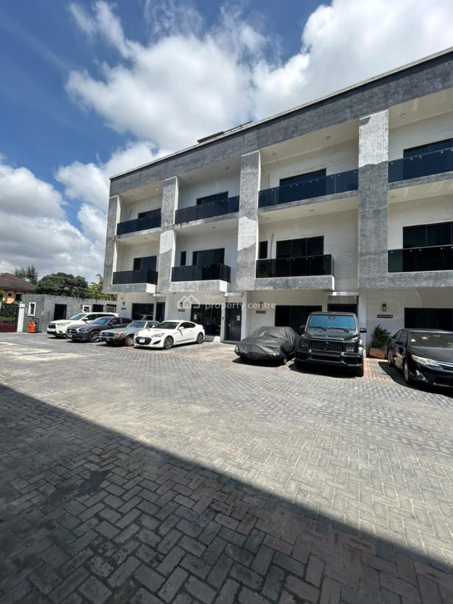 4 Bedrooms Duplex + Terrace & Bq, Lekki Phase 1, Lekki, Lagos, House for Rent