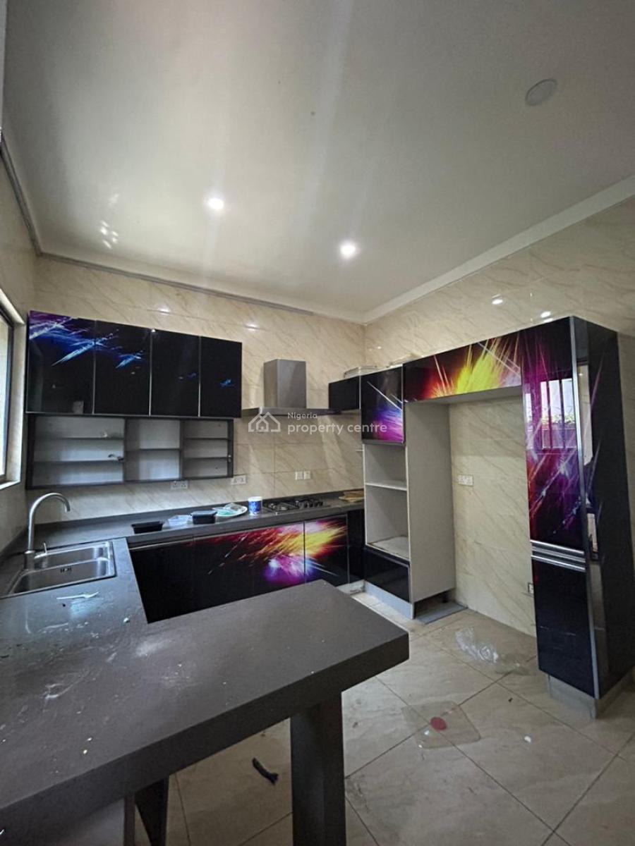 4 Bedrooms Duplex + Terrace & Bq, Lekki Phase 1, Lekki, Lagos, House for Rent