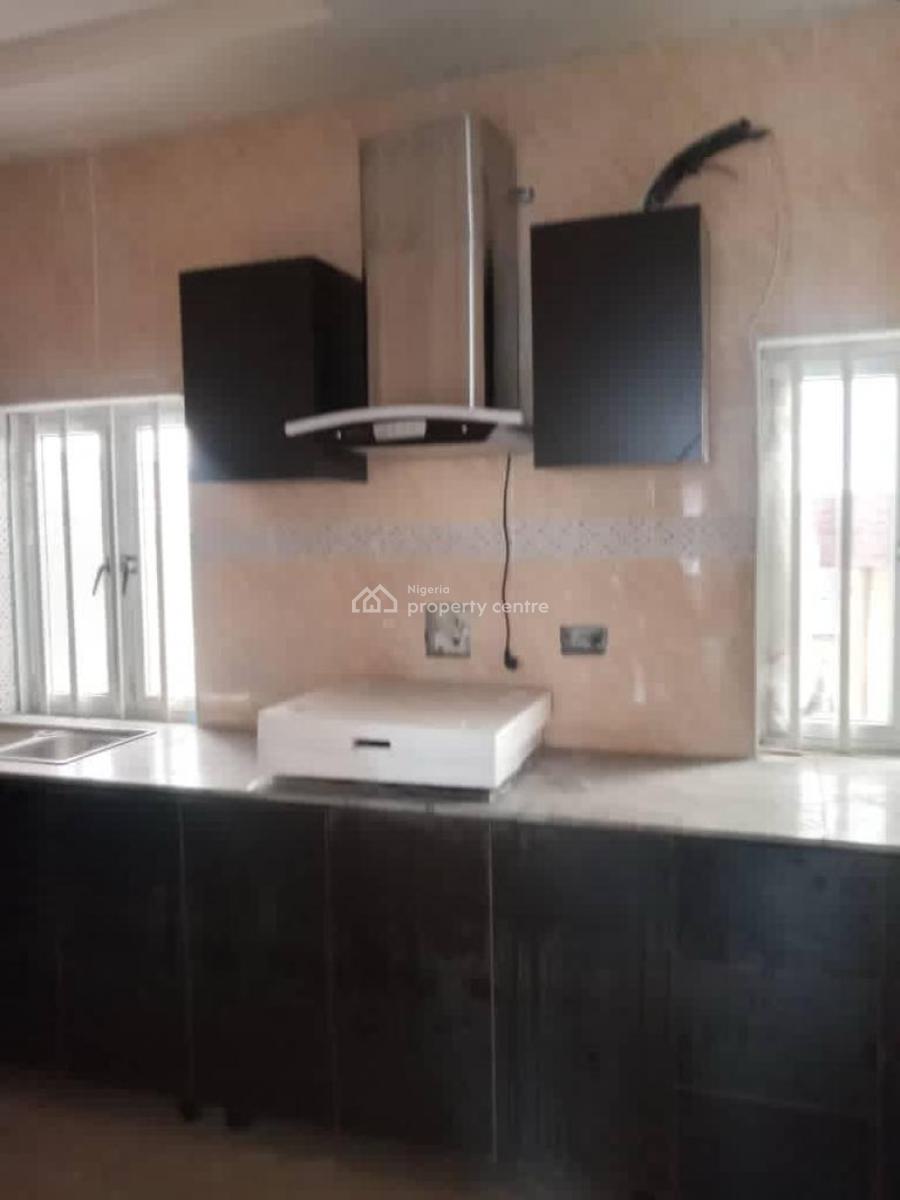 4 Bedrooms Terrace, All  Rooms En-suite with 1 Bq, Bode Thomas, Surulere, Lagos, Terraced Duplex for Sale