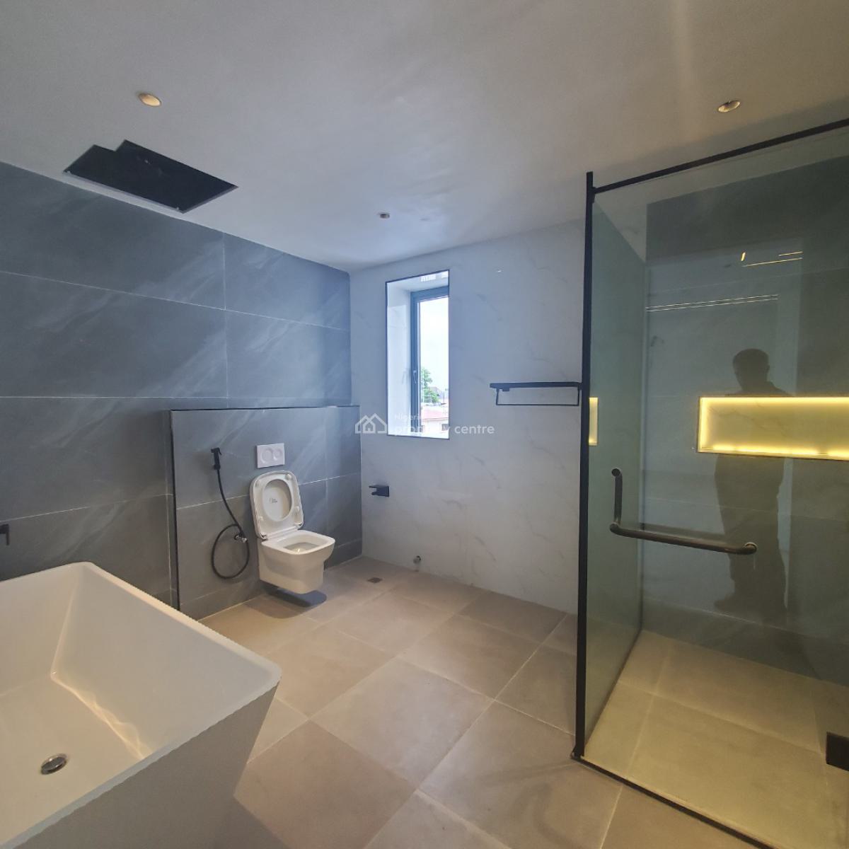 Gorgeous 5 Bedroom Duplex with a Pool and Bq,cinema, Lekki Phase 1, Lekki, Lagos, House for Sale