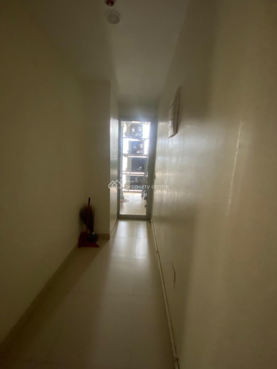 Highrise Waterview 2 Bedroom 12th Floor, 24/7 Light, Blue Water Apartment, Ikate, Lekki, Lagos, Flat / Apartment for Rent