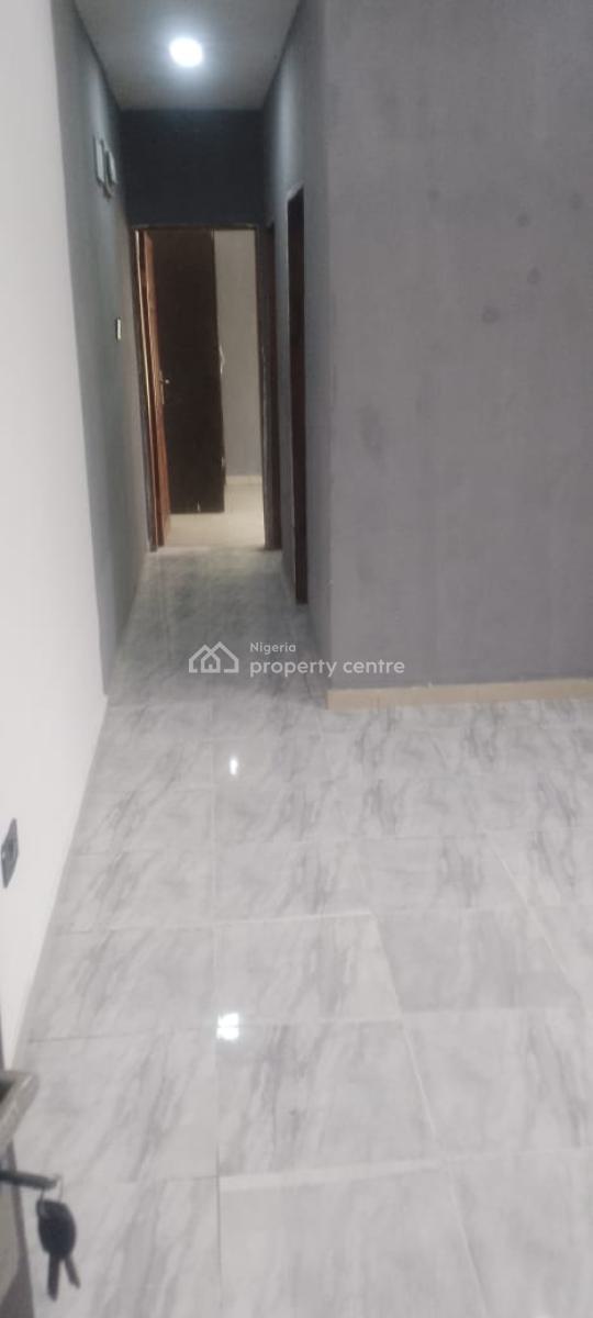 Lovely Mini Flat Upstairs, Off  Admiralty Way, Lekki Phase 1, Lekki, Lagos, Mini Flat (room and Parlour) for Rent