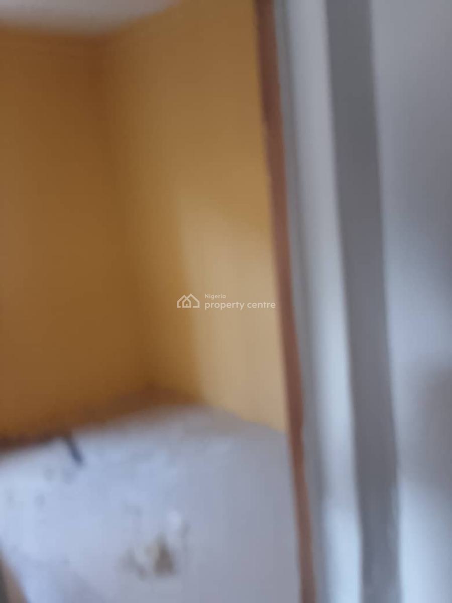 1 Bedroom Apartment, Igbogbo Estate, Ikorodu, Lagos, Mini Flat (room and Parlour) for Rent