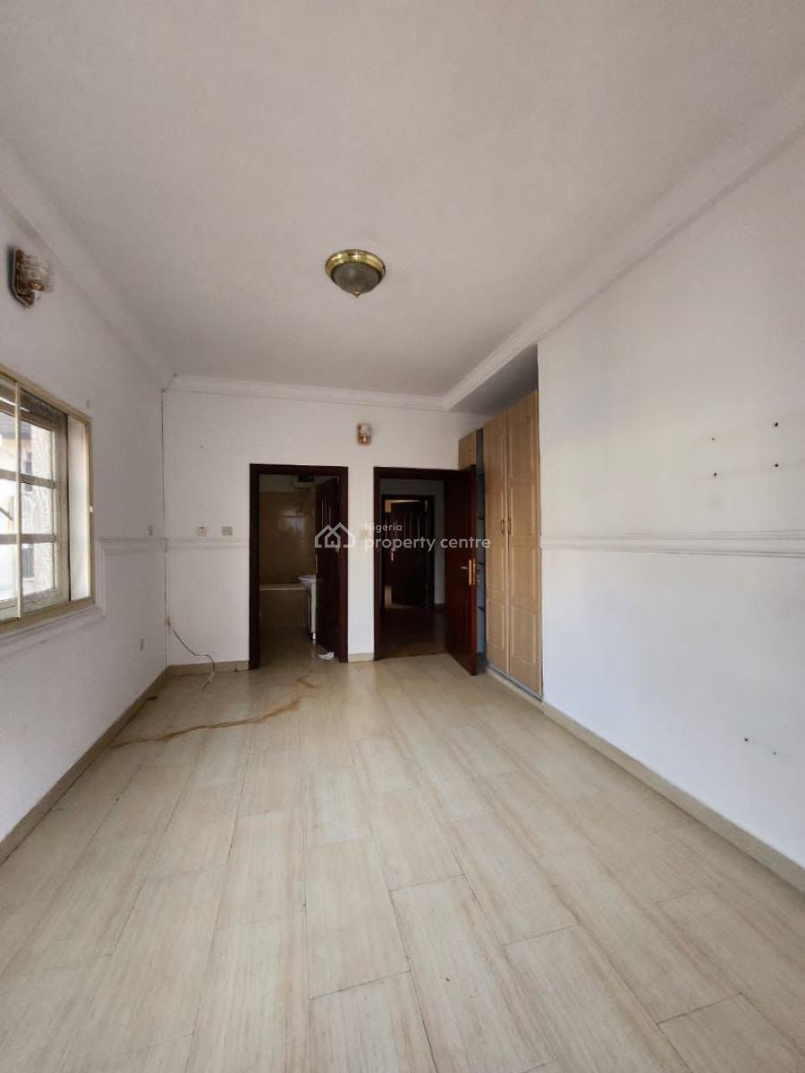 Well Maintained 3 Bedroom Apartment with Bq, Osapa, Lekki, Lagos, Flat / Apartment for Rent