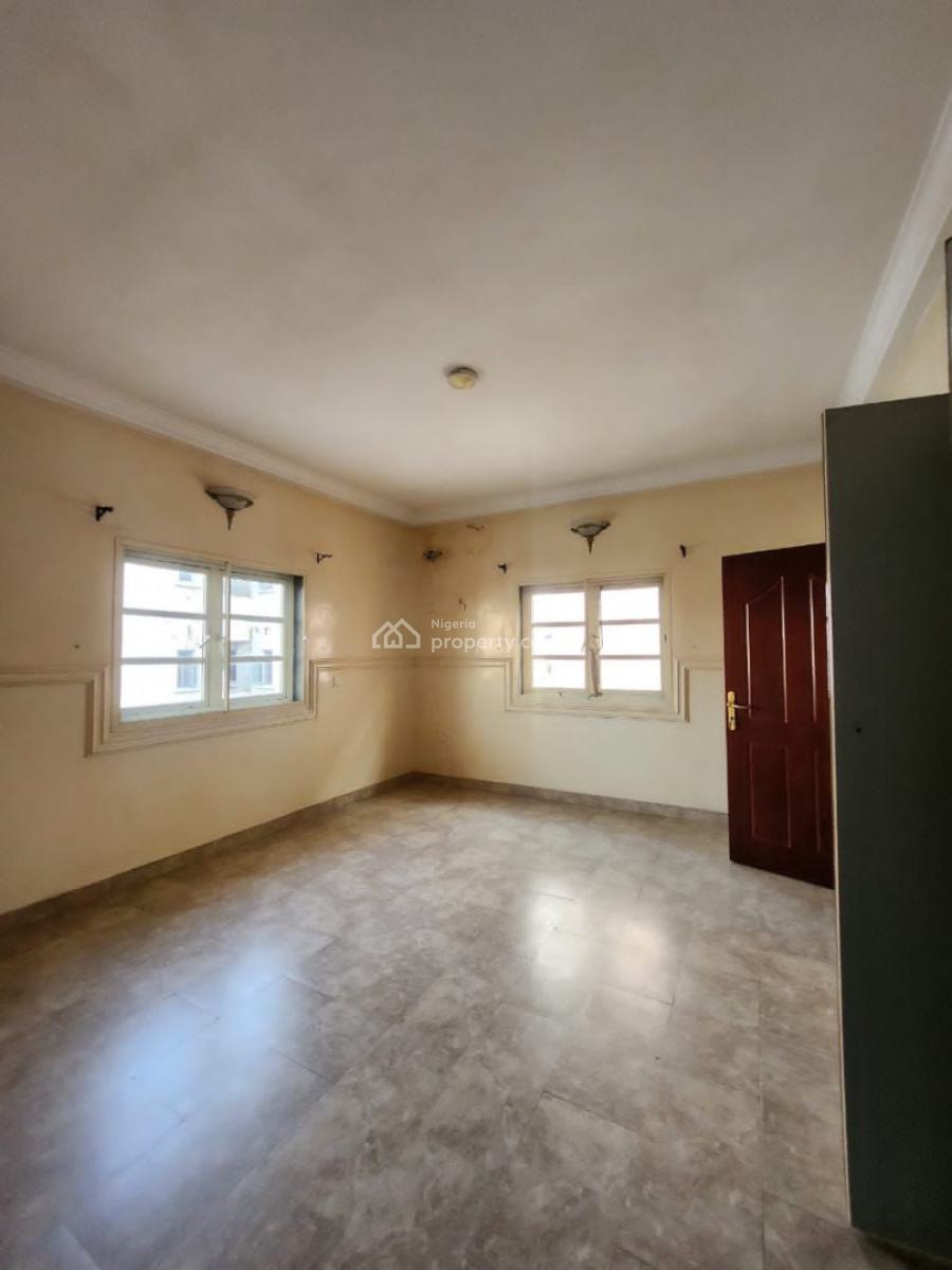Well Maintained 3 Bedroom Apartment with Bq, Osapa, Lekki, Lagos, Flat / Apartment for Rent