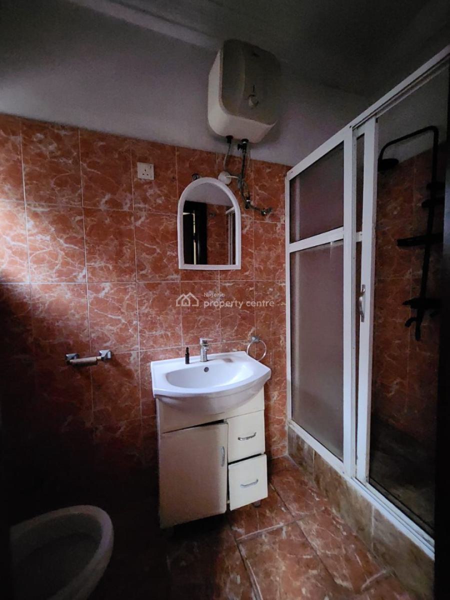 Well Maintained 3 Bedroom Apartment with Bq, Osapa, Lekki, Lagos, Flat / Apartment for Rent