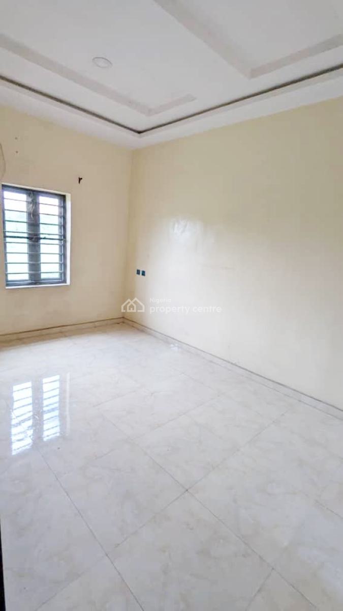 a Well Maintained Spacious 3 Bedroom Terrace Duplex, Brooks, Magodo, Lagos, Terraced Duplex for Rent