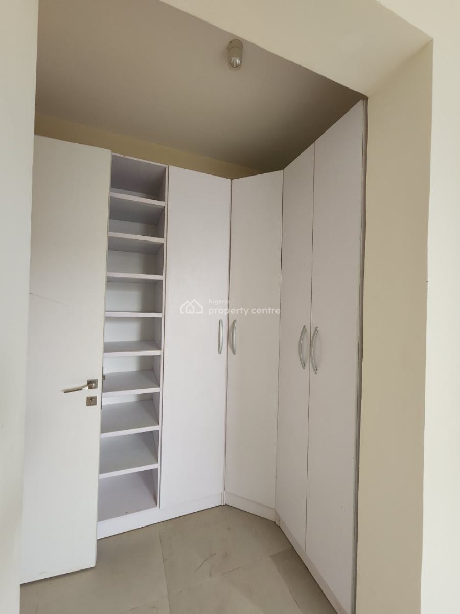 Luxury 2 Bedroom Apartment with Elevator, Pool, Gym, Lekki Phase 1, Lekki, Lagos, Flat / Apartment for Sale