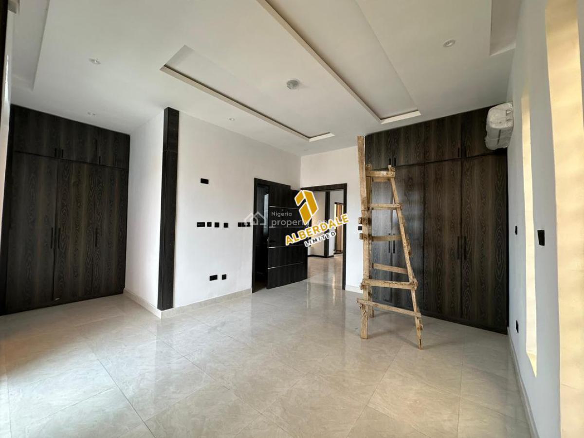 Luxurious 6 Bedroom Duplex, Magodo, Lagos, Detached Duplex for Sale