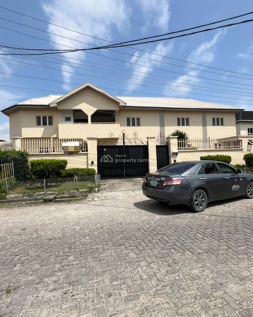 Spacious 3 Bedroom Apartment with Bq, Lekki Phase 1, Lekki, Lagos, Detached Duplex for Rent