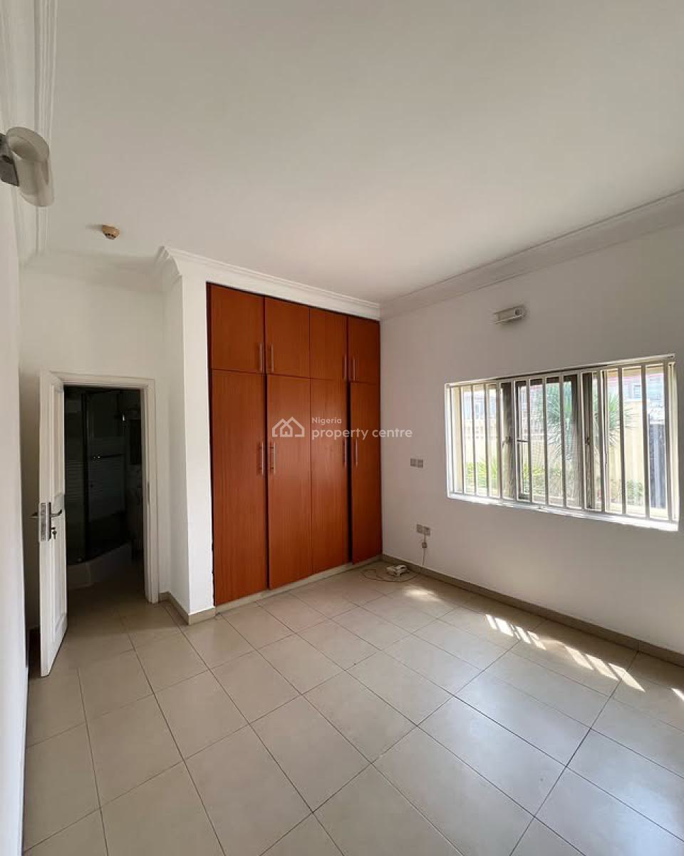 Spacious 3 Bedroom Apartment with Bq, Lekki Phase 1, Lekki, Lagos, Detached Duplex for Rent