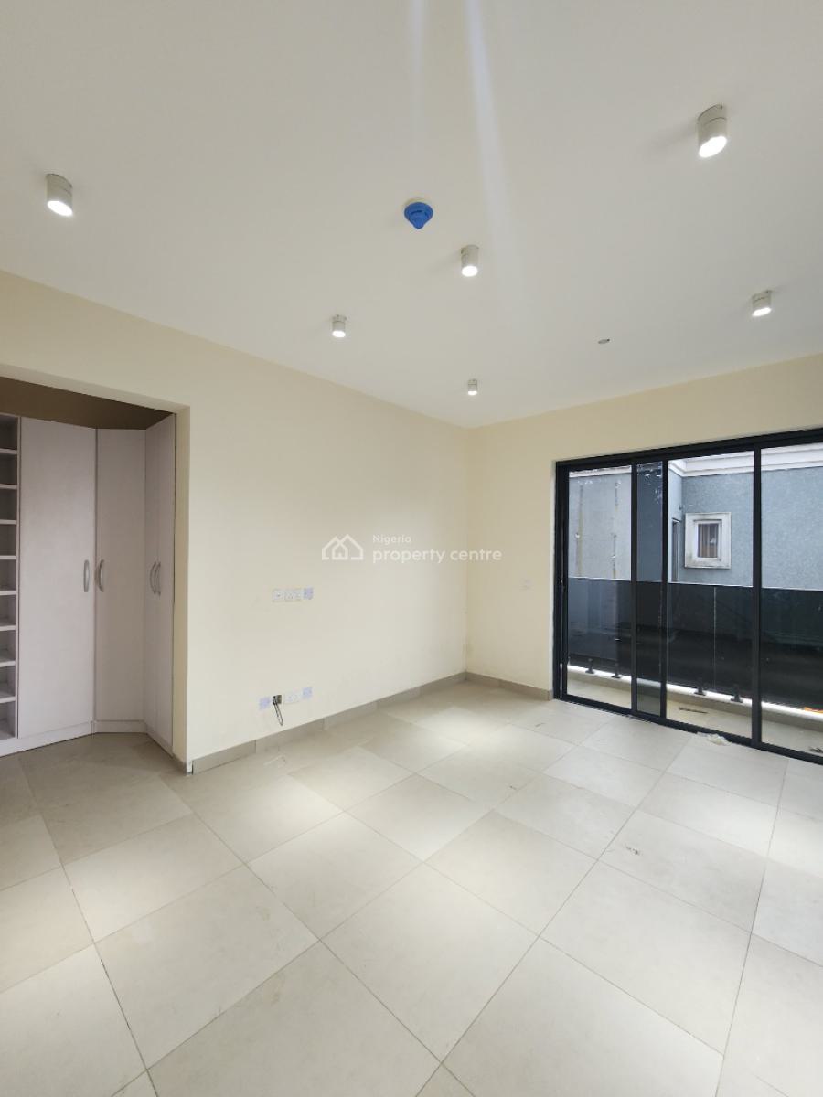 Nicely Built 3 Bedroom Apartment with Elevator, Gym, Pool, Lekki Phase 1, Lekki, Lagos, Flat / Apartment for Sale