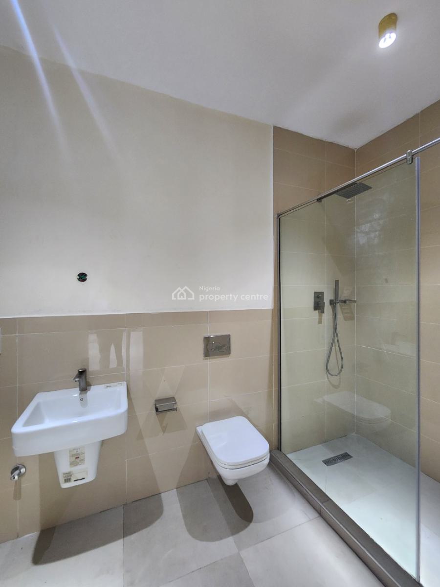 Nicely Built 3 Bedroom Apartment with Elevator, Gym, Pool, Lekki Phase 1, Lekki, Lagos, Flat / Apartment for Sale