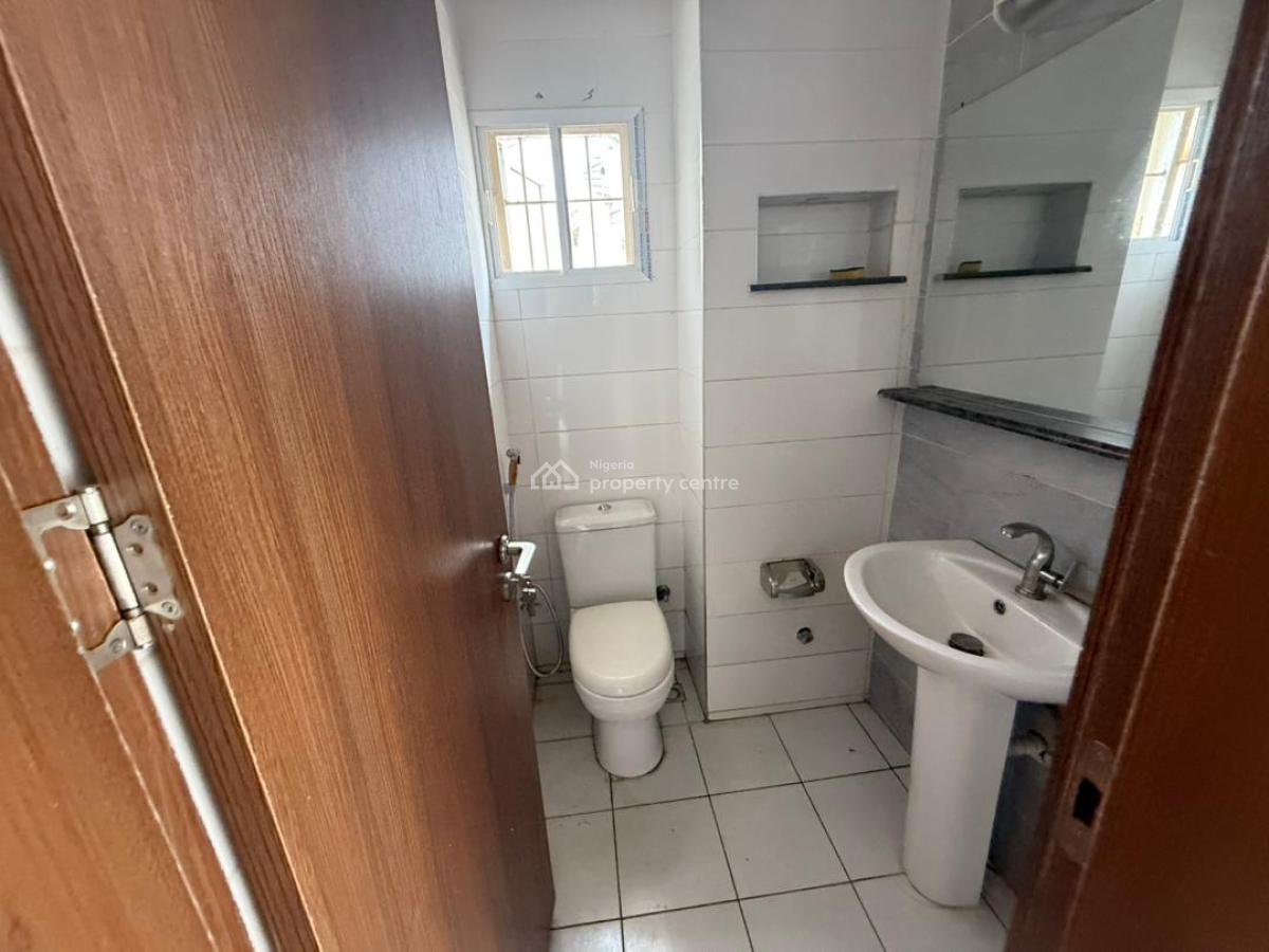 Well Finished 3 Bedroom  Service Apartment, Diplomatic Zone, Katampe Extension, Katampe, Abuja, Flat / Apartment for Rent