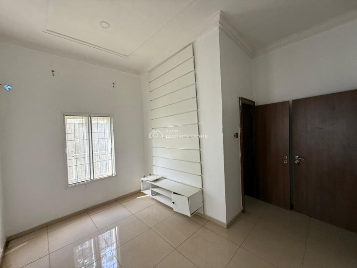 Well Finished 3 Bedroom  Service Apartment, Diplomatic Zone, Katampe Extension, Katampe, Abuja, Flat / Apartment for Rent