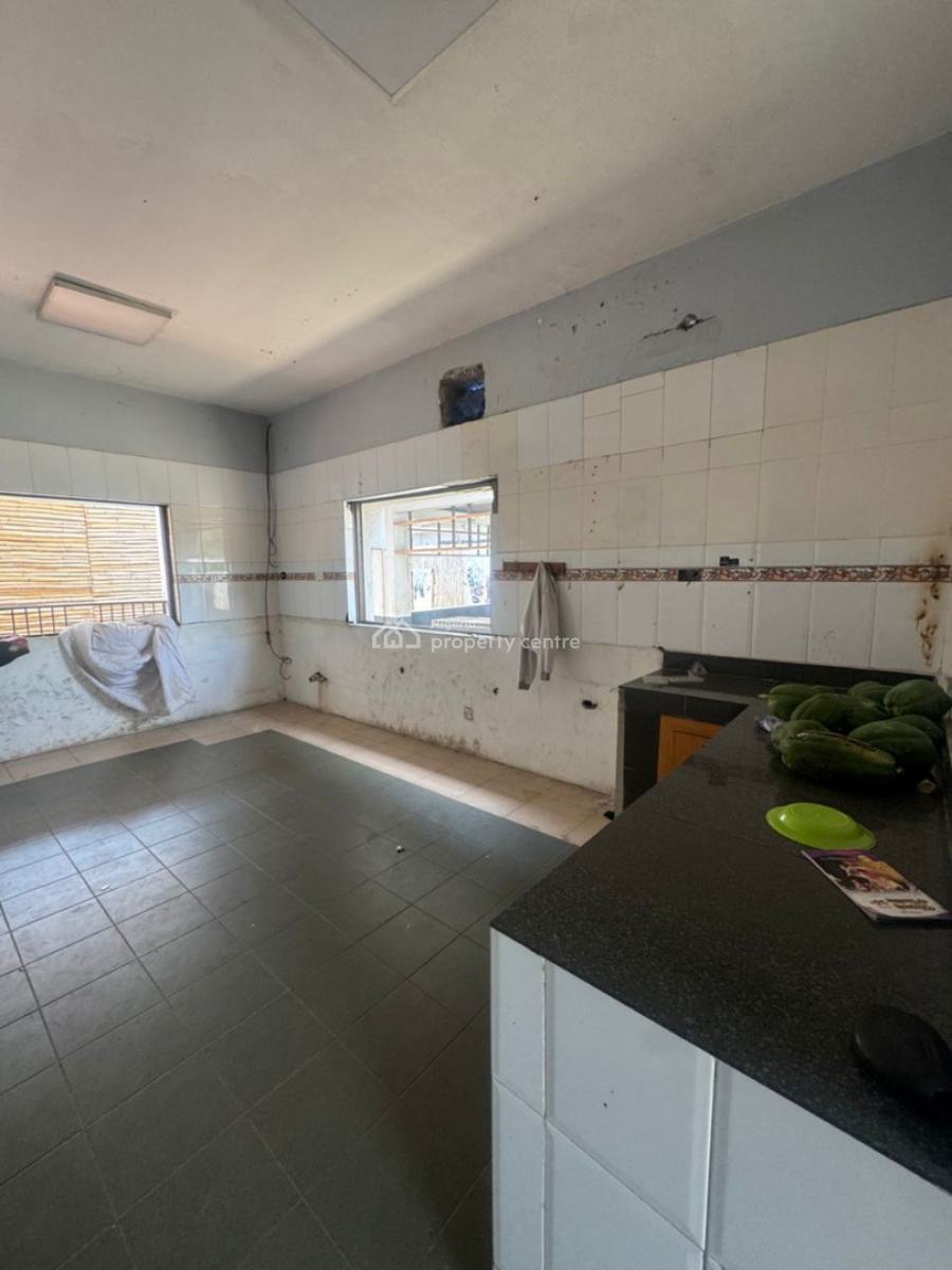 5 Bedrooms Commercial Property, Lekki Phase 1, Lekki, Lagos, Commercial Property for Rent