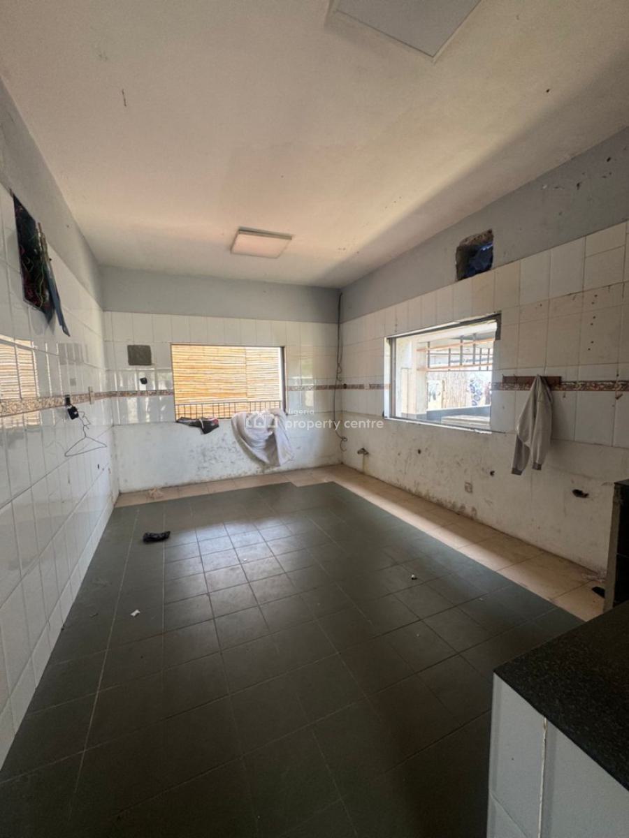5 Bedrooms Commercial Property, Lekki Phase 1, Lekki, Lagos, Commercial Property for Rent