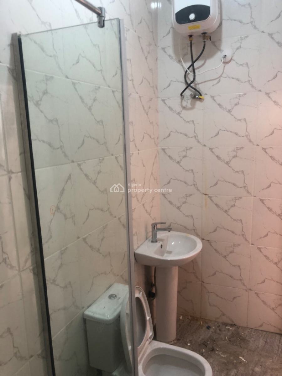 2 Bedroom Apartment, Orchid Road, Lekki, Lagos, Flat / Apartment for Sale