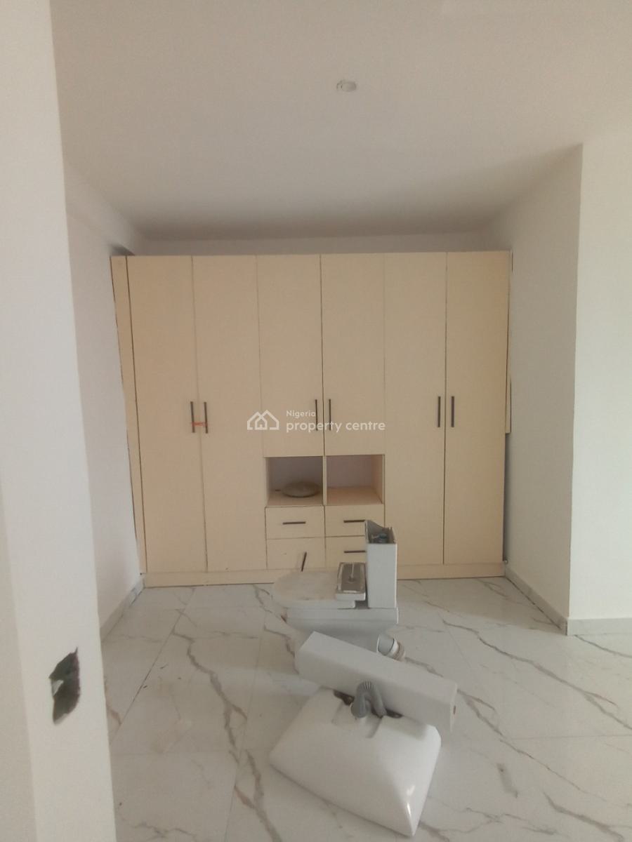 2 Bedroom Flat Upstairs, Chevron Alternative Route, Lekki, Lagos, Flat / Apartment for Rent