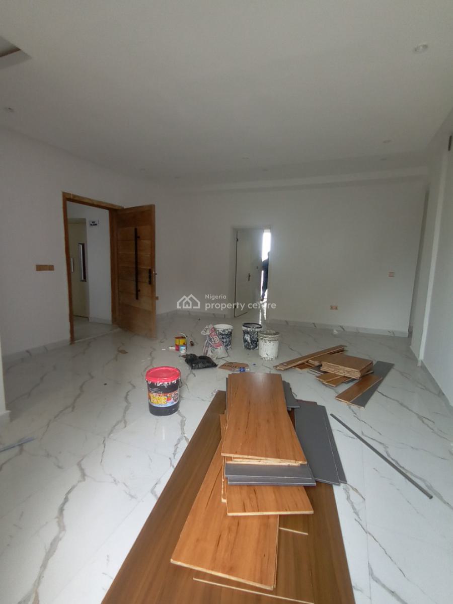 2 Bedroom Flat Upstairs, Chevron Alternative Route, Lekki, Lagos, Flat / Apartment for Rent