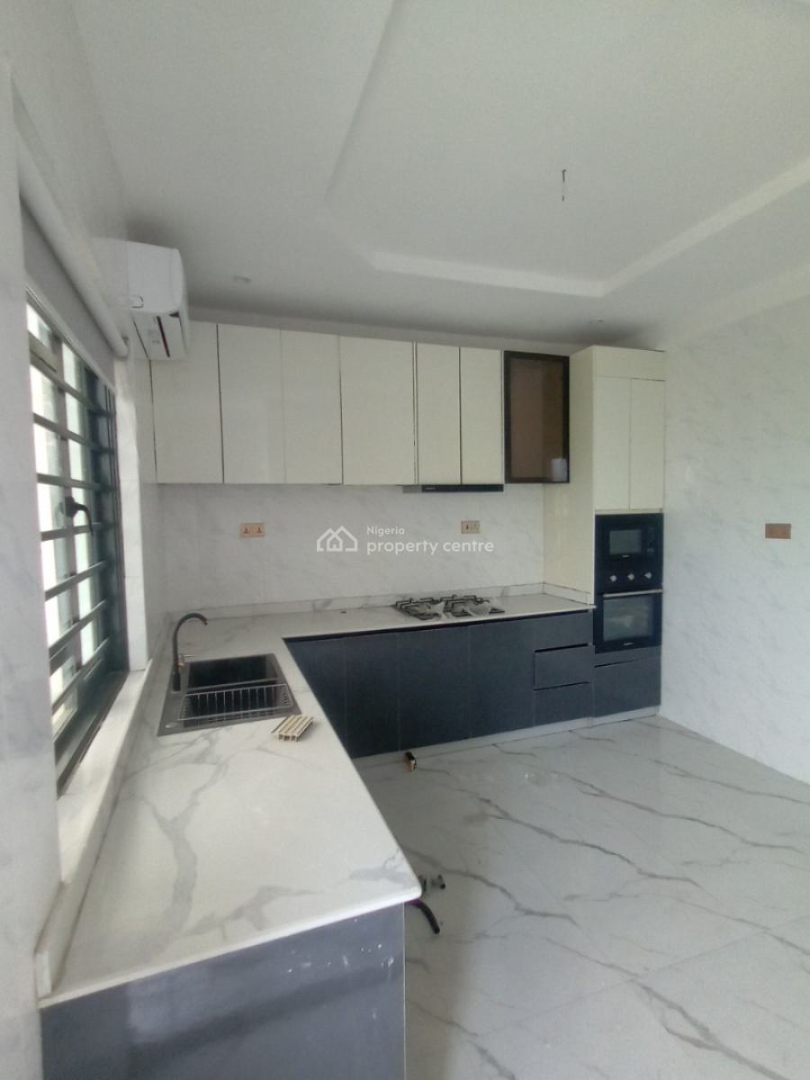 2 Bedroom Flat Upstairs, Chevron Alternative Route, Lekki, Lagos, Flat / Apartment for Rent
