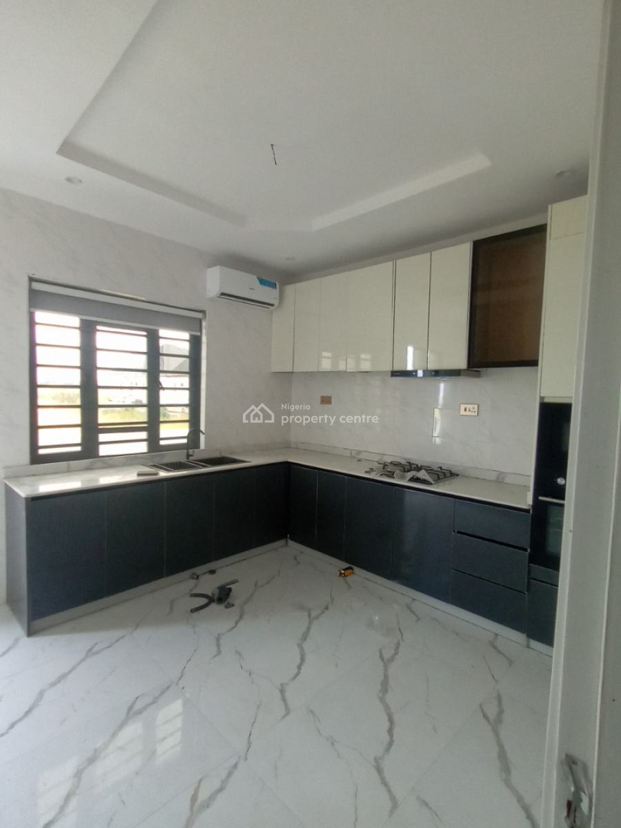 2 Bedroom Flat Upstairs, Chevron Alternative Route, Lekki, Lagos, Flat / Apartment for Rent