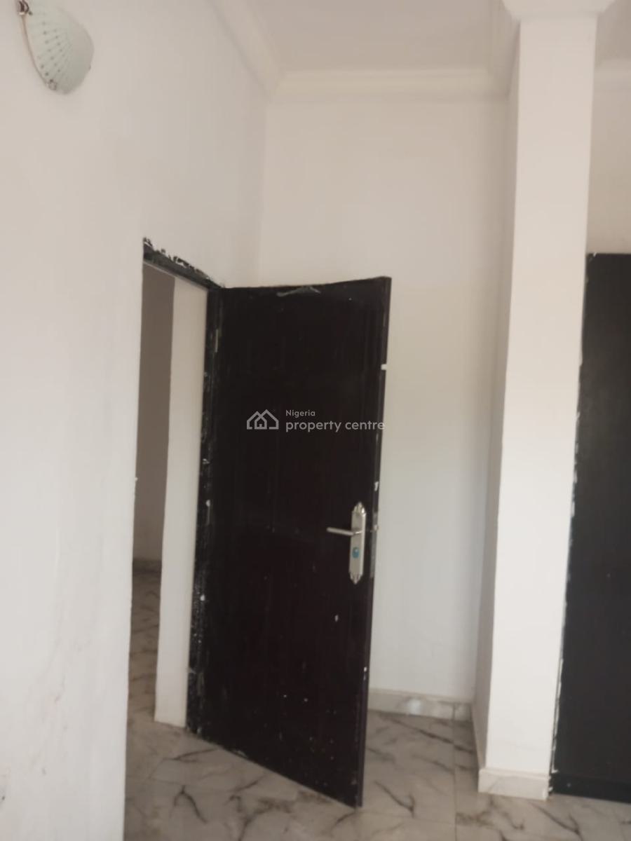 Shared Apartment Available, First Unity Estate, Ajah, Lagos, Flat / Apartment for Rent