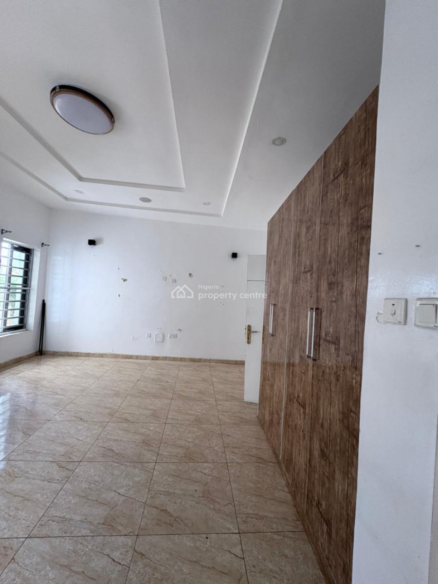 Luxury Master Bedroom with Fitted Bathroom, Chevron, Lekki, Lagos, Self Contain (single Rooms) for Rent