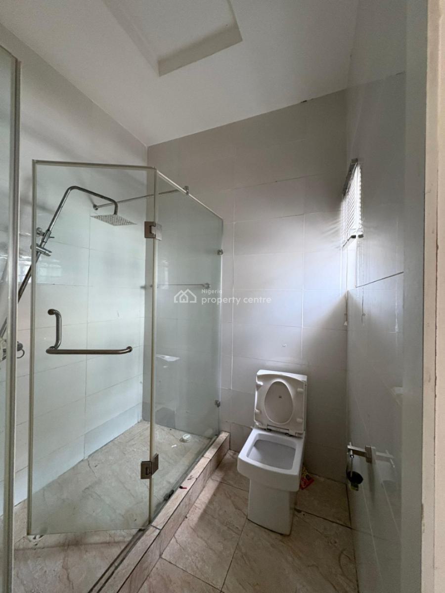 Luxury Master Bedroom with Fitted Bathroom, Chevron, Lekki, Lagos, Self Contain (single Rooms) for Rent