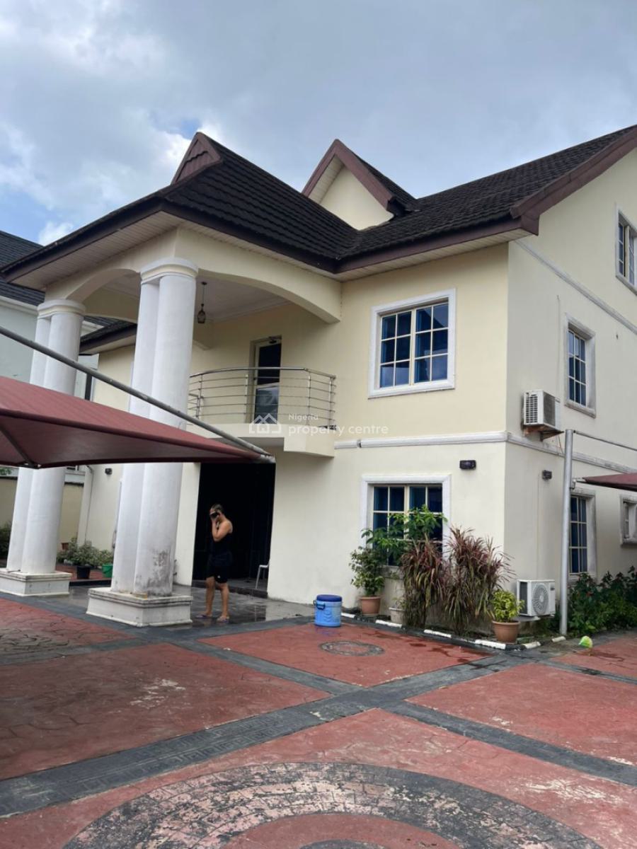 Massive & Relatively New 4-bedroom Detached House with a Boys Quarter, Happyland Estate, Off Lekki Epe Expressway, Sangotedo, Ajah, Lagos, Detached Duplex for Sale