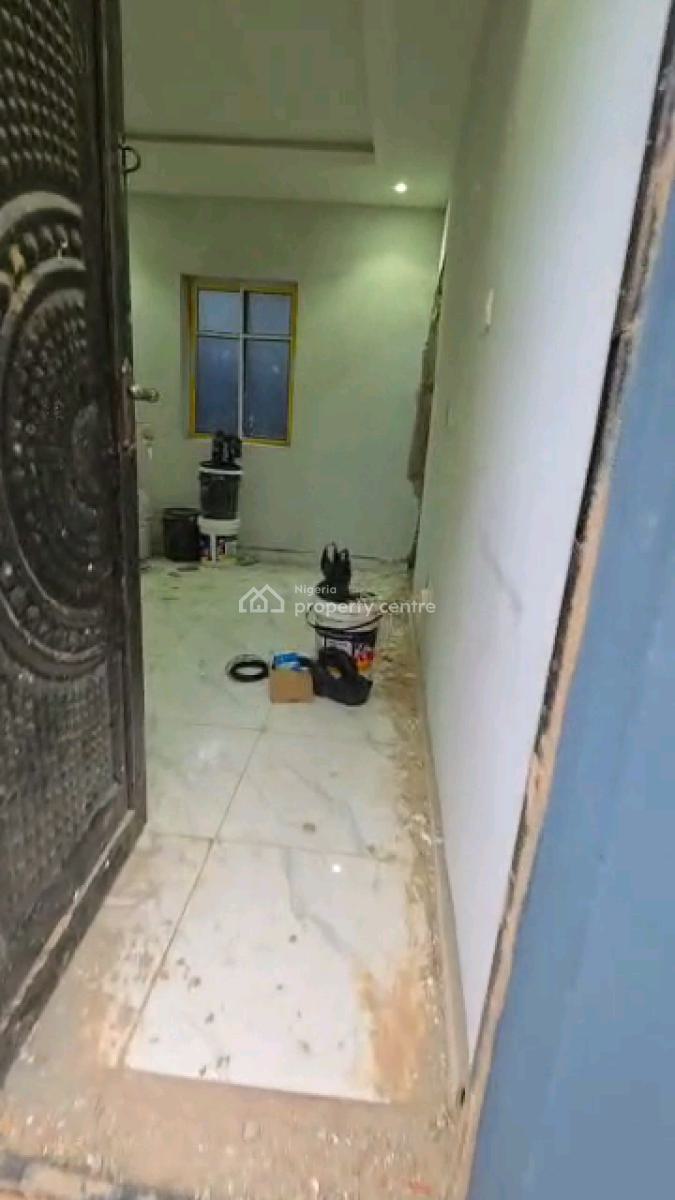 Standard and Executive Mini Flat, Yaba, Lagos, Mini Flat (room and Parlour) for Rent