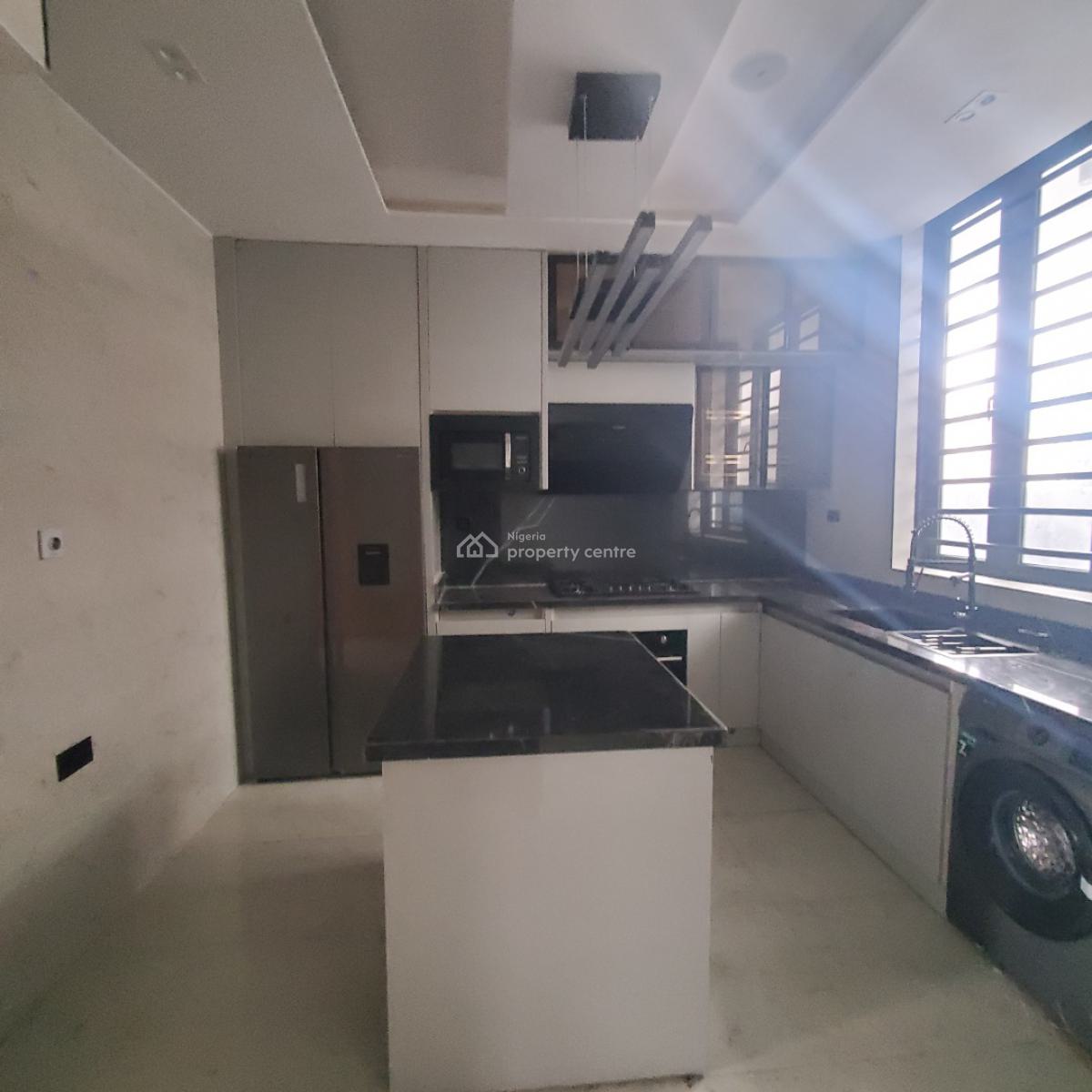 Stunning 5 Bedroom Duplex Within a Serene Environment, Lekki Phase 1, Lekki, Lagos, House for Sale