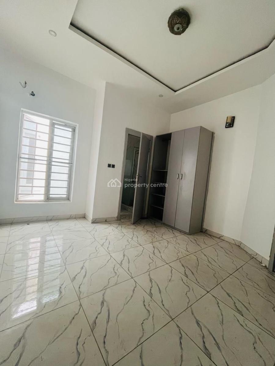 Standard Semi Master Bedroom, Orchid Road, Lekki, Lagos, Self Contain (single Rooms) for Rent