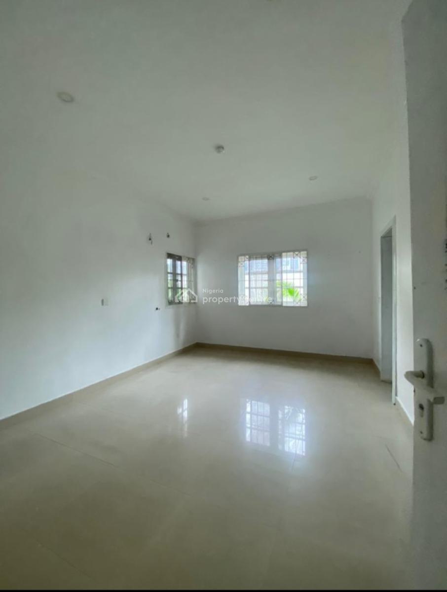 Luxurious 3 Bedroom Flat + Bq on The Ground Floor, Tesmont Close Off Castle and Temple, Lekki Phase 1, Lekki, Lagos, Flat / Apartment for Rent