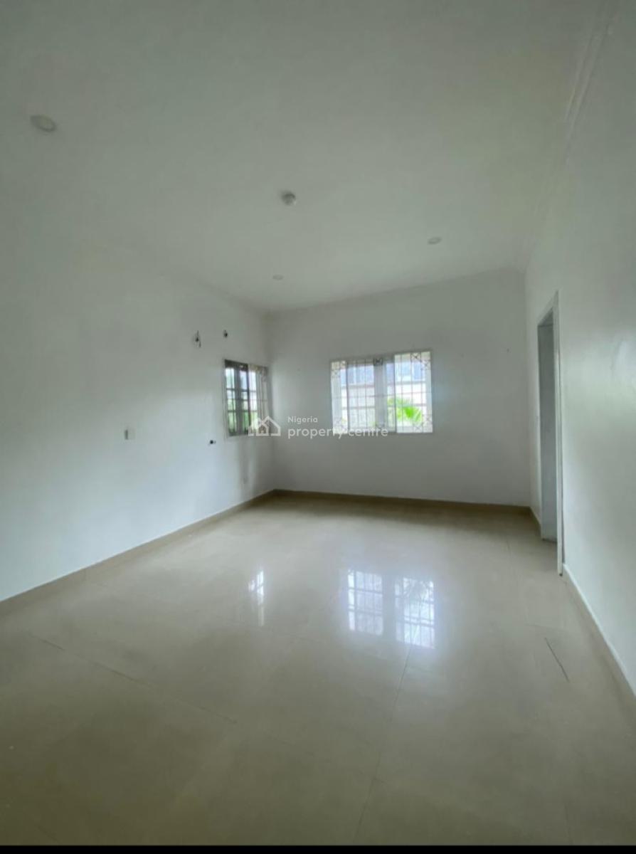 Luxurious 3 Bedroom Flat + Bq on The Ground Floor, Tesmont Close Off Castle and Temple, Lekki Phase 1, Lekki, Lagos, Flat / Apartment for Rent