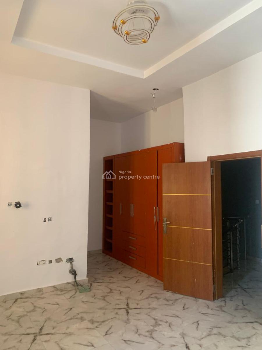 Well Maintained 4 Bedroom Semi Detached Duplex, Chevron, Lekki, Lagos, Semi-detached Duplex for Sale