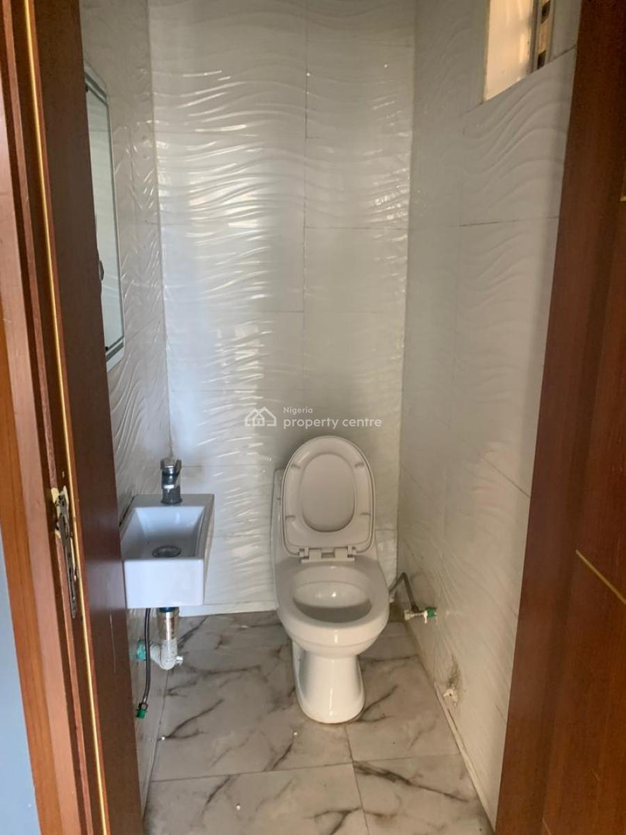 Well Maintained 4 Bedroom Semi Detached Duplex, Chevron, Lekki, Lagos, Semi-detached Duplex for Sale